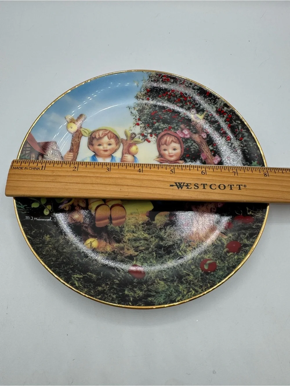 Hummel Apple Tree Boy And Girl Hummel Collector Plate Danbury Mint